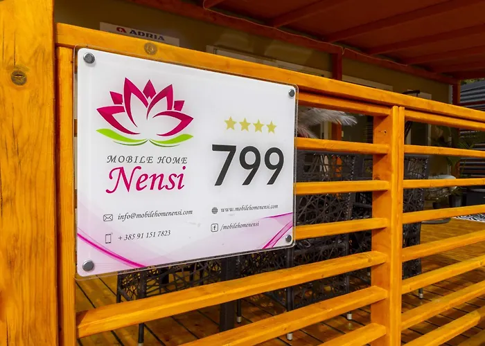Mobile Nensi Ferienhaus *