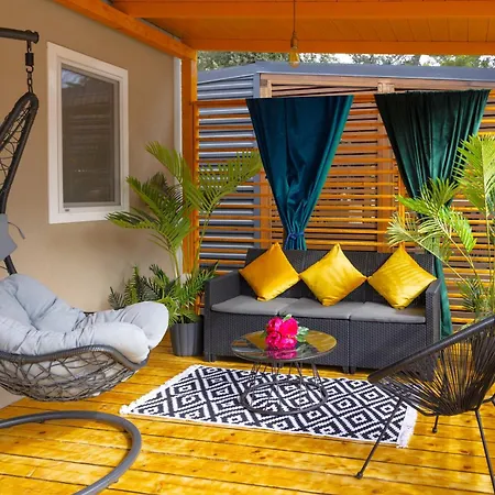 Mobile Nensi Biograd Na Moru